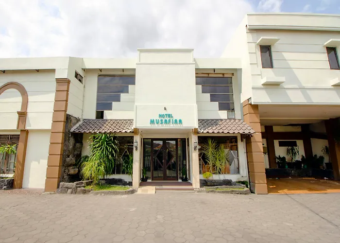 OYO 1683 Musafira SyariahHotel Jogja